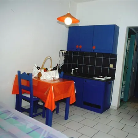 فندق Flisvos Beach (adults Only)